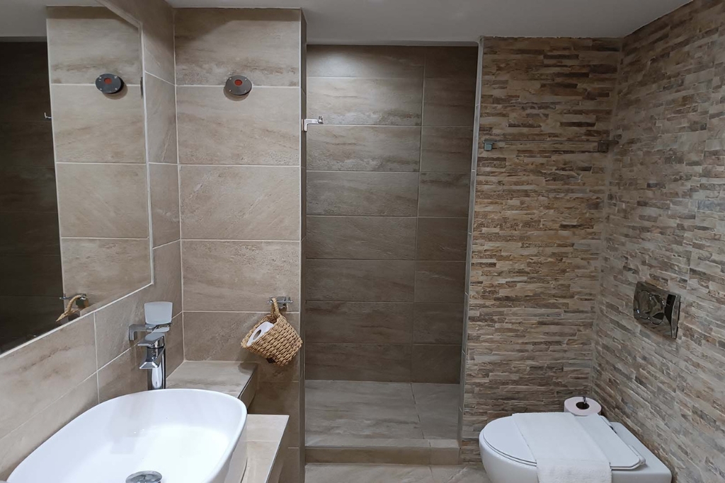 Grcka_Letovanje_Leto_2024_Aktea_rs_Halkidiki_Kasandra_Nea_Flogita_Apartman_Elisa_19